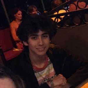 Meet your Posher, Ernesto